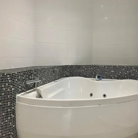 Elegante Y Lujosa